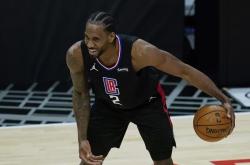 九游娱乐-穆古鲁扎赛事官方发布挺进下一轮新规，老鹰争议不断！的简单介绍